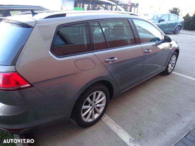 Volkswagen Golf 1.6 TDI BMT Comfortline - 7