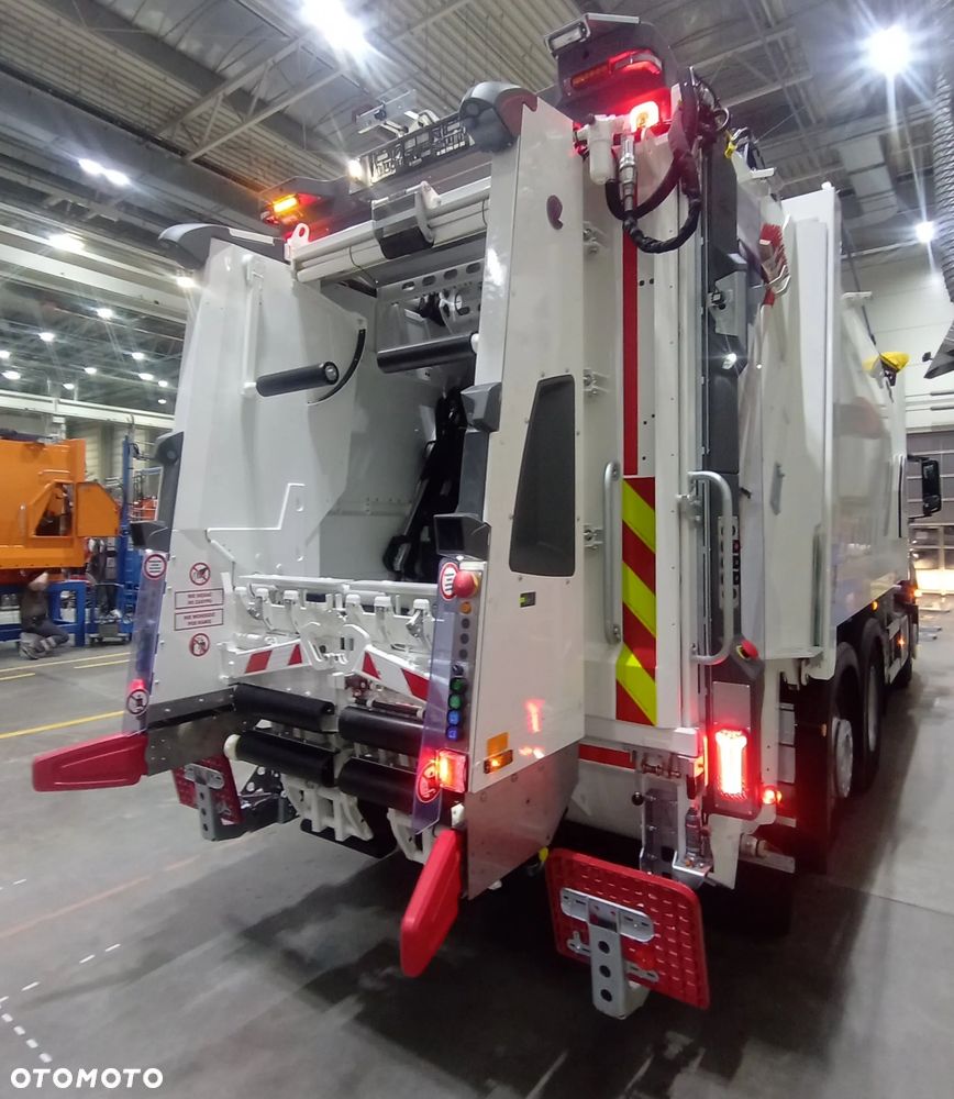 Mercedes-Benz Actros 2533 L 6x2 Śmieciarka Zoeller/EKOCEL - 4