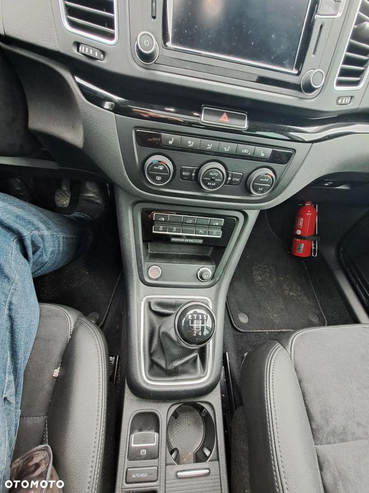 Volkswagen Sharan - 18