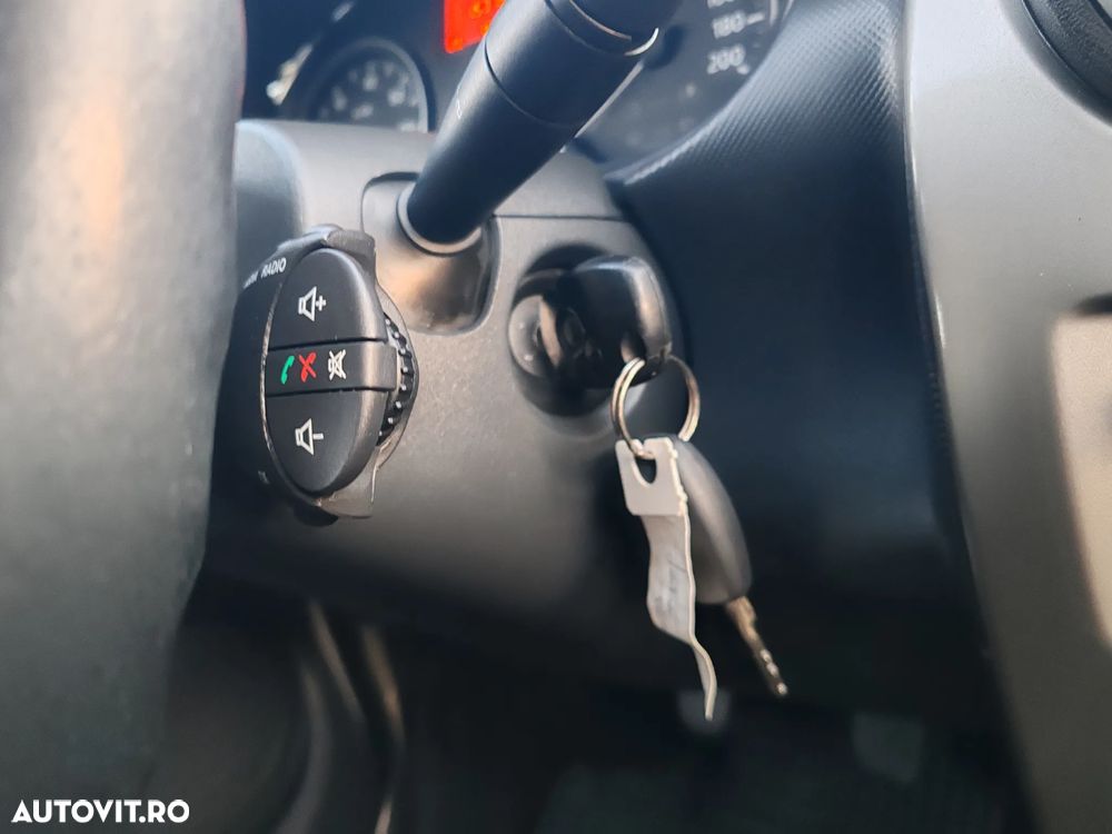 Dacia Sandero - 10
