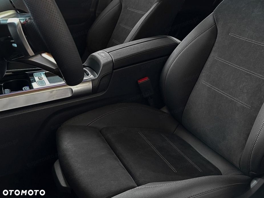 Mercedes-Benz GLB 200 d AMG Line 8G-DCT - 5