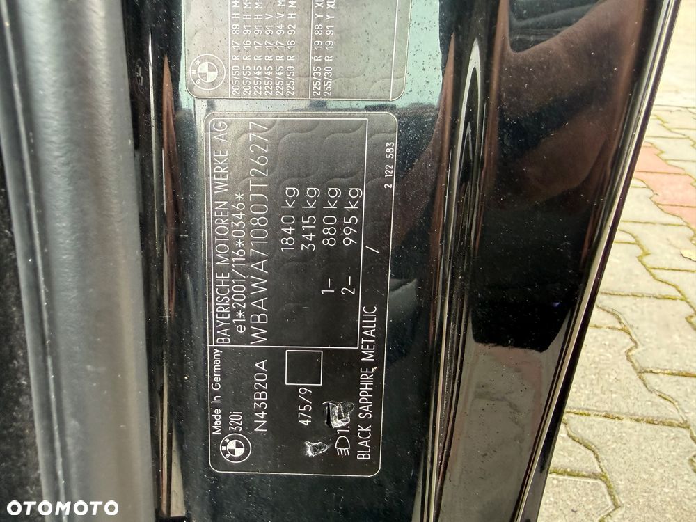 BMW Seria 3 - 39