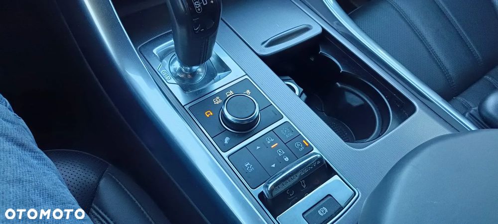 Land Rover Range Rover Sport - 21
