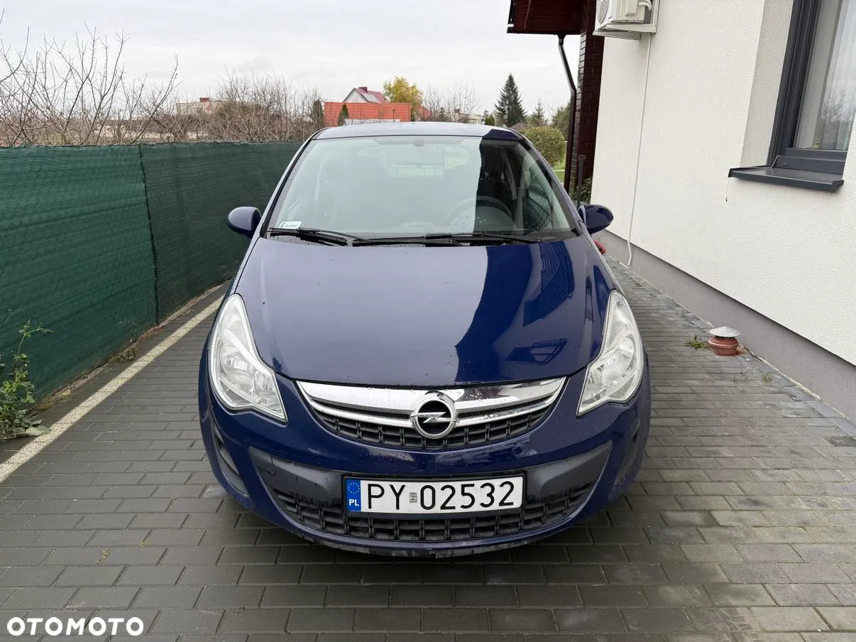 Opel Corsa 1.2 16V Essentia - 2
