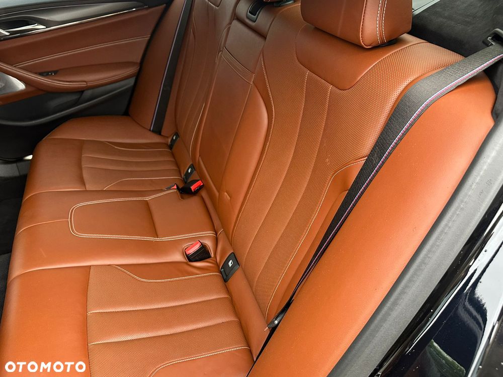 BMW M5 Standard - 30