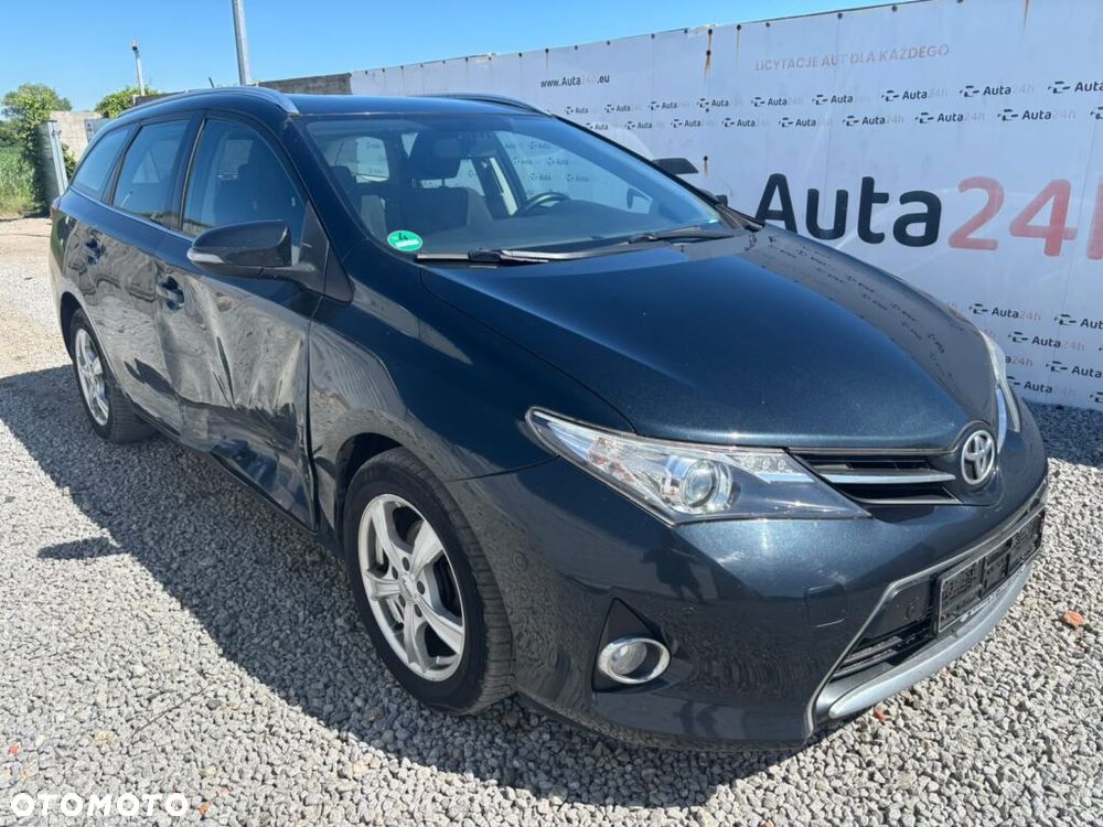 Toyota Auris 1.4 D-4D - 1