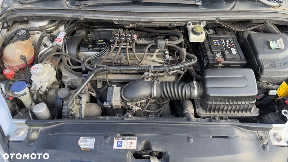 Peugeot 307 - 12