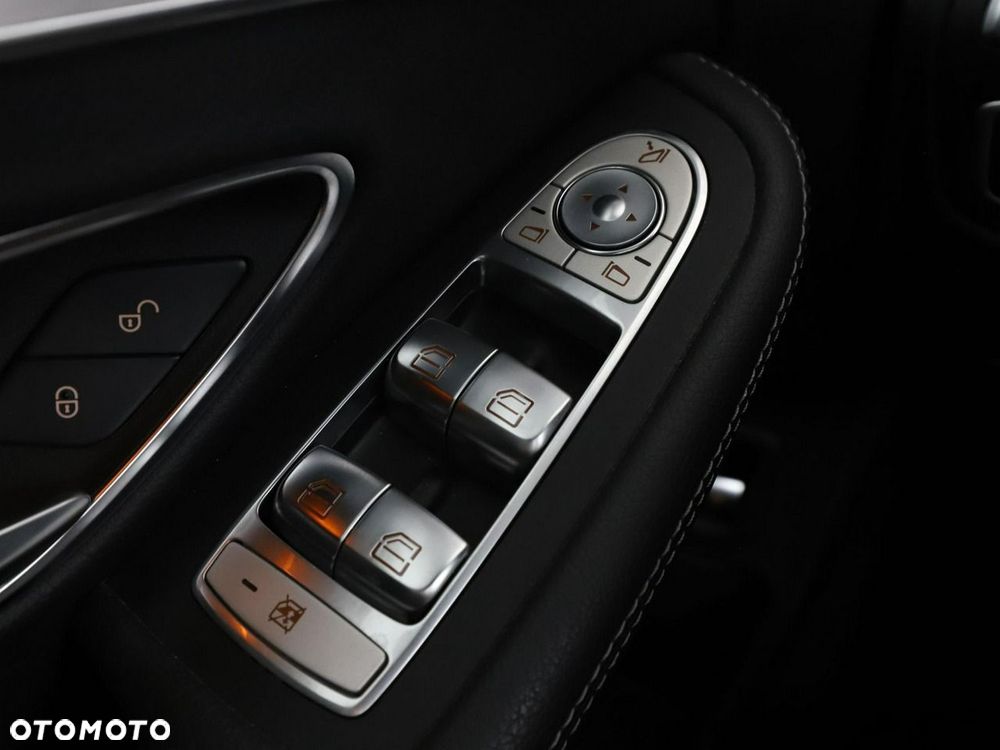 Mercedes-Benz Klasa C 180 9G-TRONIC Avantgarde - 36