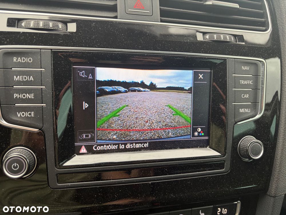 Volkswagen Golf 2.0 TDI 4Motion BlueMotion Technology Edition - 23