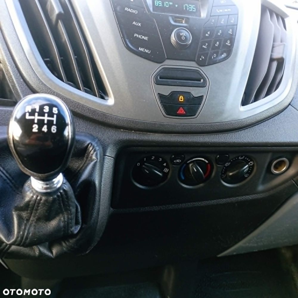 Ford Transit - 10