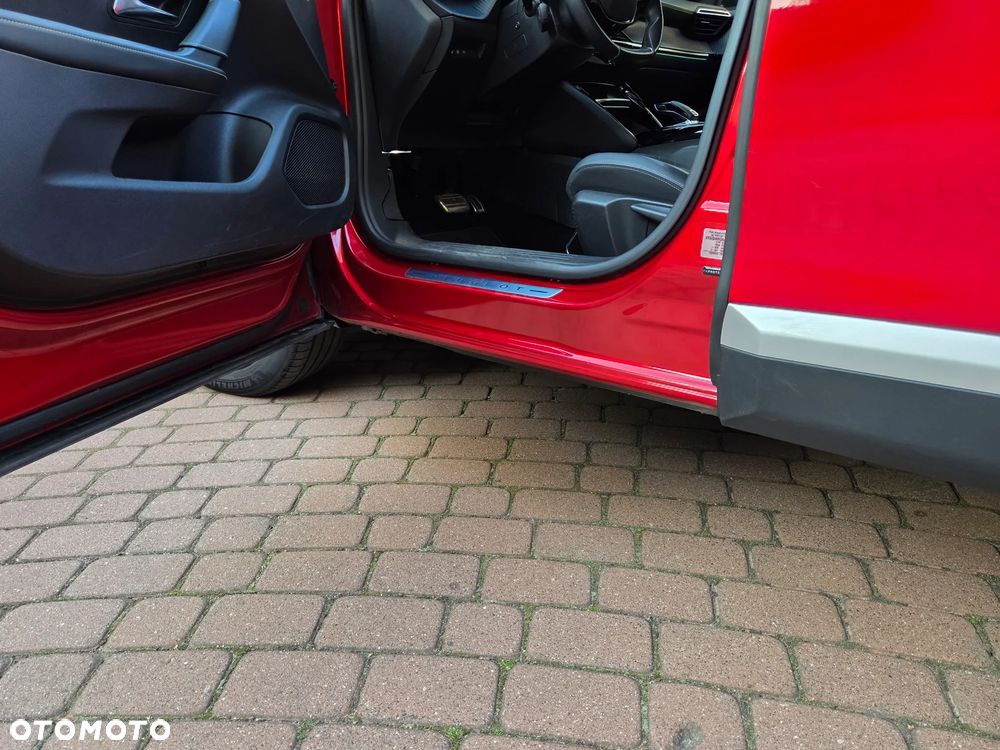 Peugeot 2008 1.2 PureTech GT Pack S&S EAT8 - 19