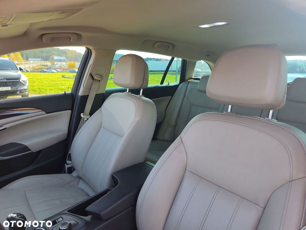 Opel Insignia - 11