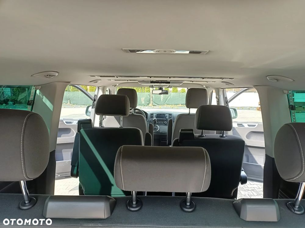 Volkswagen Multivan - 10