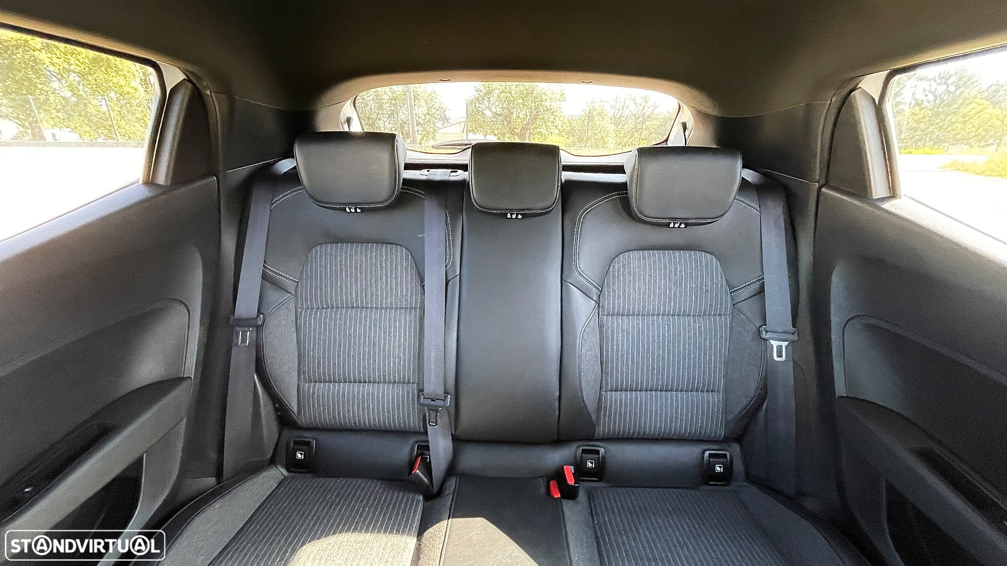 Renault Clio 1.0 TCe Intens - 17