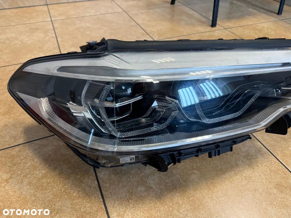 Lampa lampy przednie BMW X5 G05 30 8499122-03 - 2