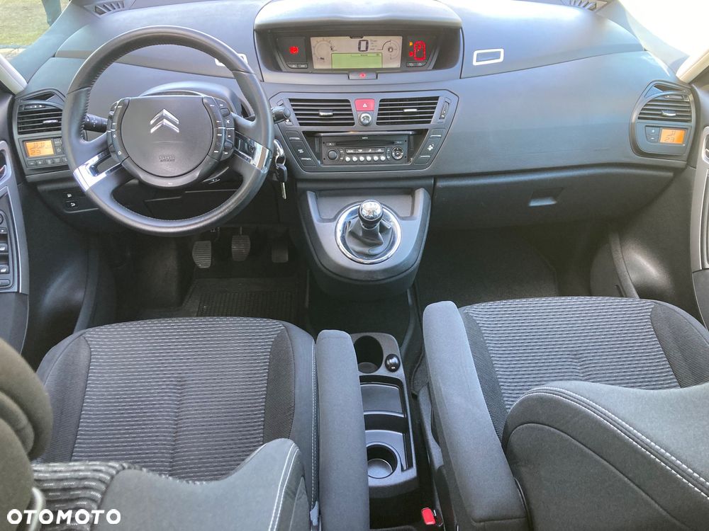 Citroën C4 Picasso - 12