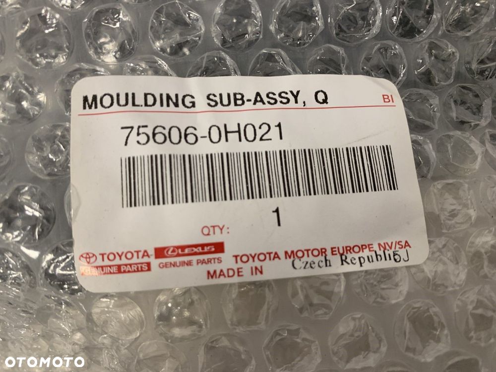 NOWA ORYGINALNA LISTWA BŁOTNIKA LEWY TYŁ LEWA TYLNA TOYOTA AYGO X 22-26 75606-0H021 - 6