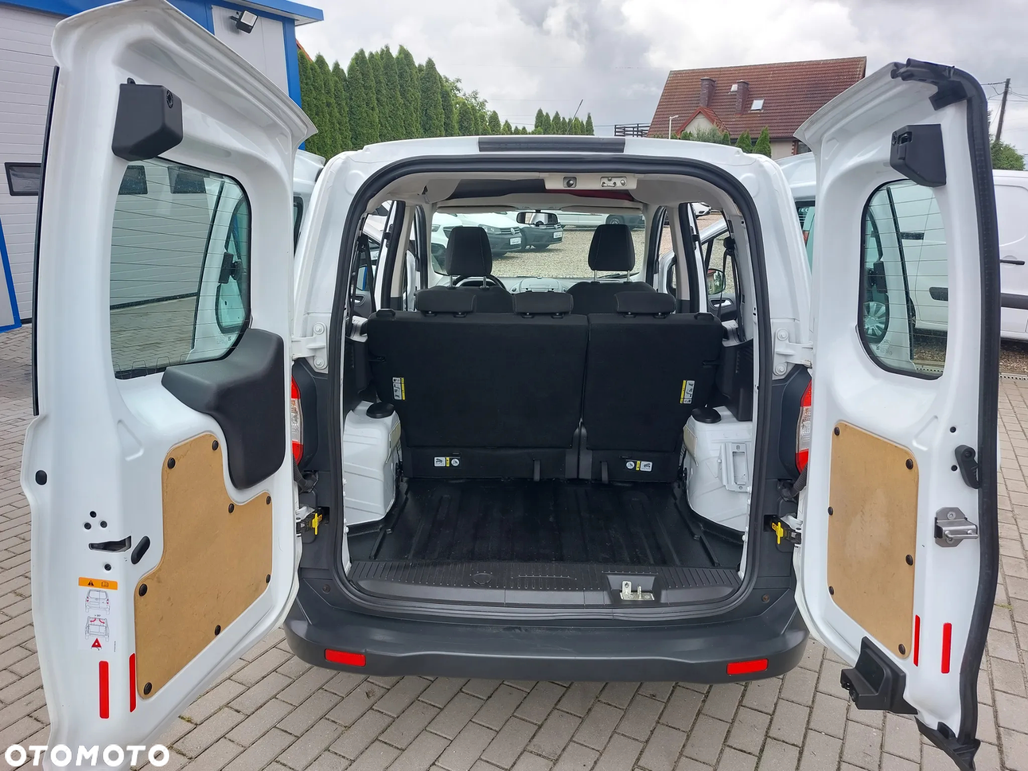 Ford Transit Courier 1.5 TDCi Trend - 19