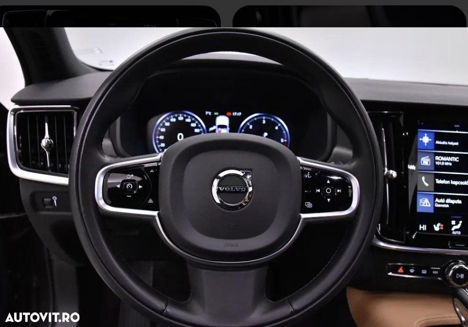 Volvo V90 D5 AWD - 17