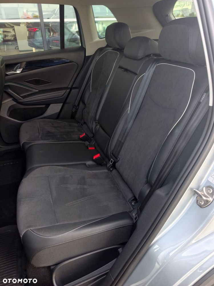 Volkswagen Tiguan - 16