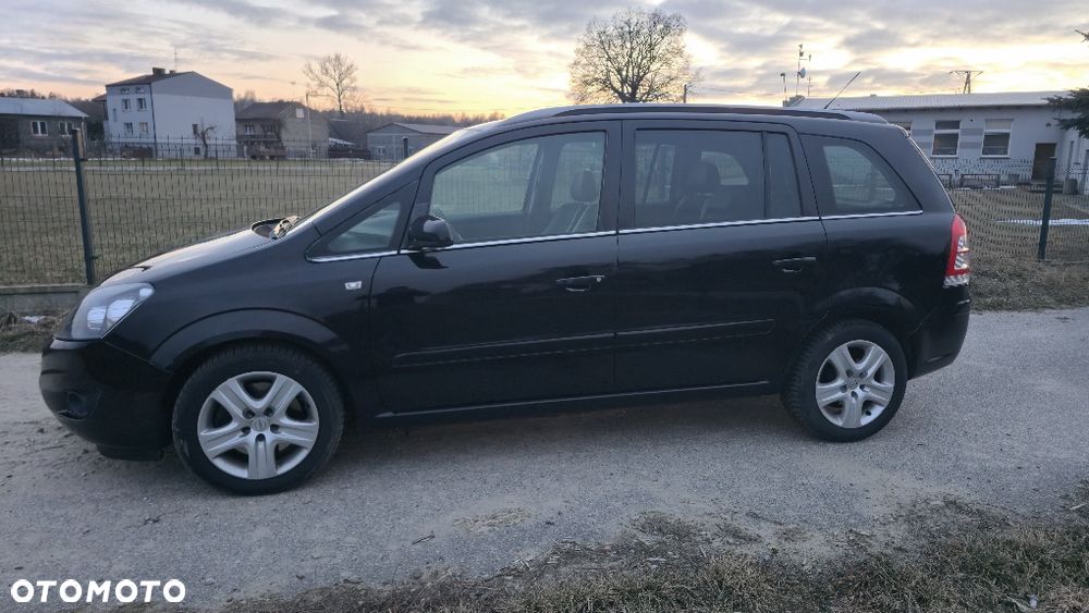 Opel Zafira - 2