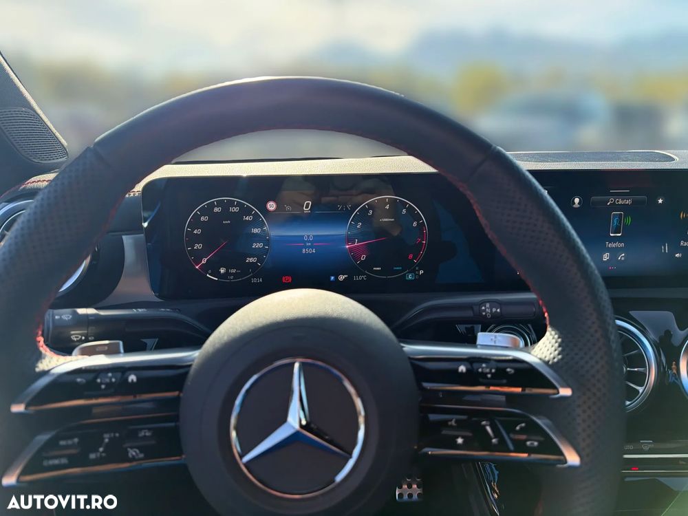 Mercedes-Benz CLA 180 7G-DCT - 11