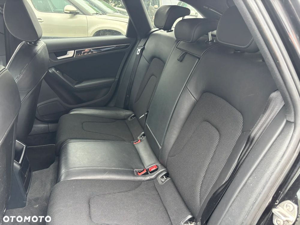Audi A4 Avant 2.0 TDI DPF clean diesel quattro S tronic S line Sportpaket - 16