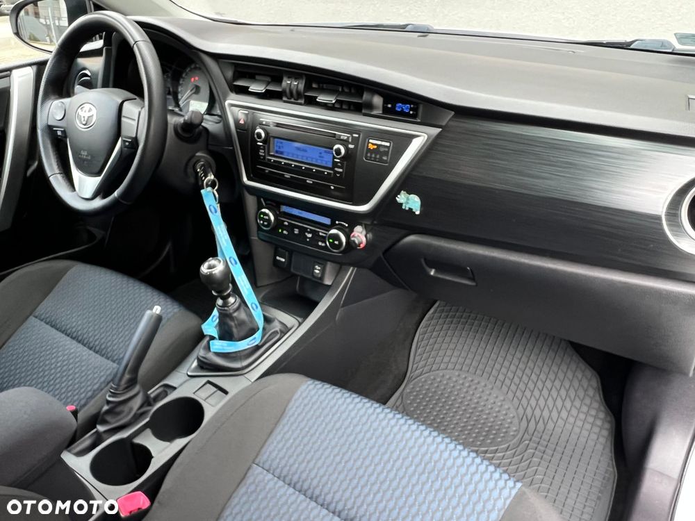 Toyota Auris 1.4 D-4D Active - 21