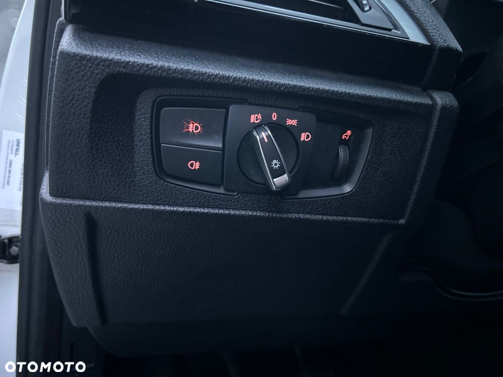 BMW Seria 1 116i Sport Line - 25