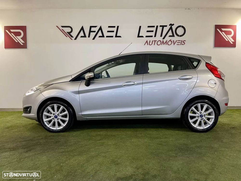 Ford Fiesta 1.5 TDCi Titanium — fotografia 8