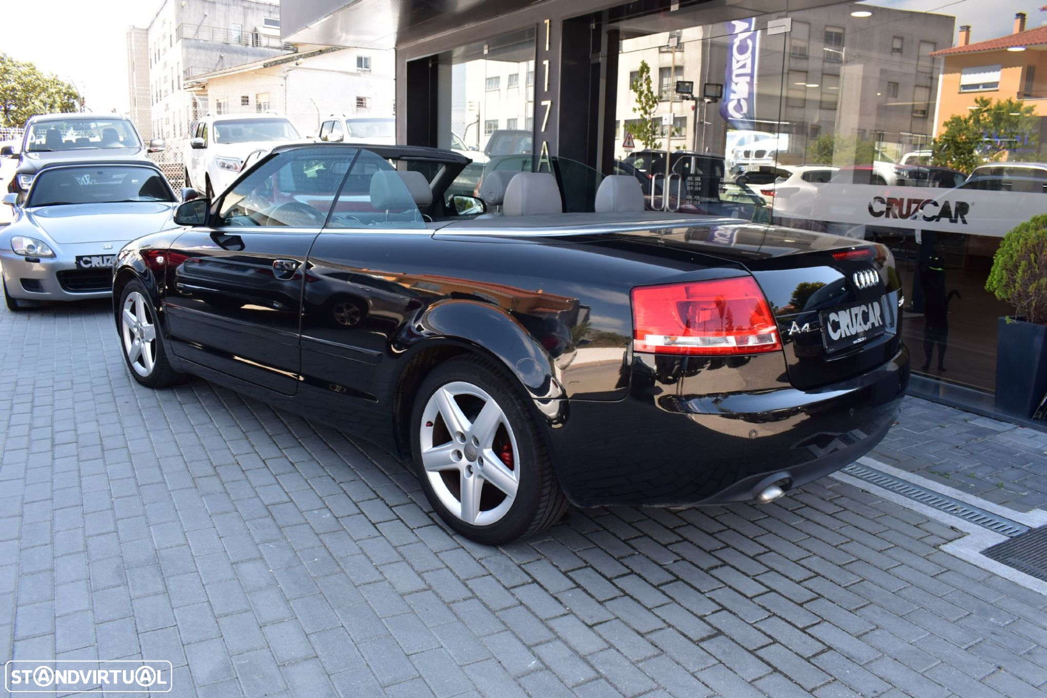 Audi A4 Cabrio 2.0 TDi Sport - 6