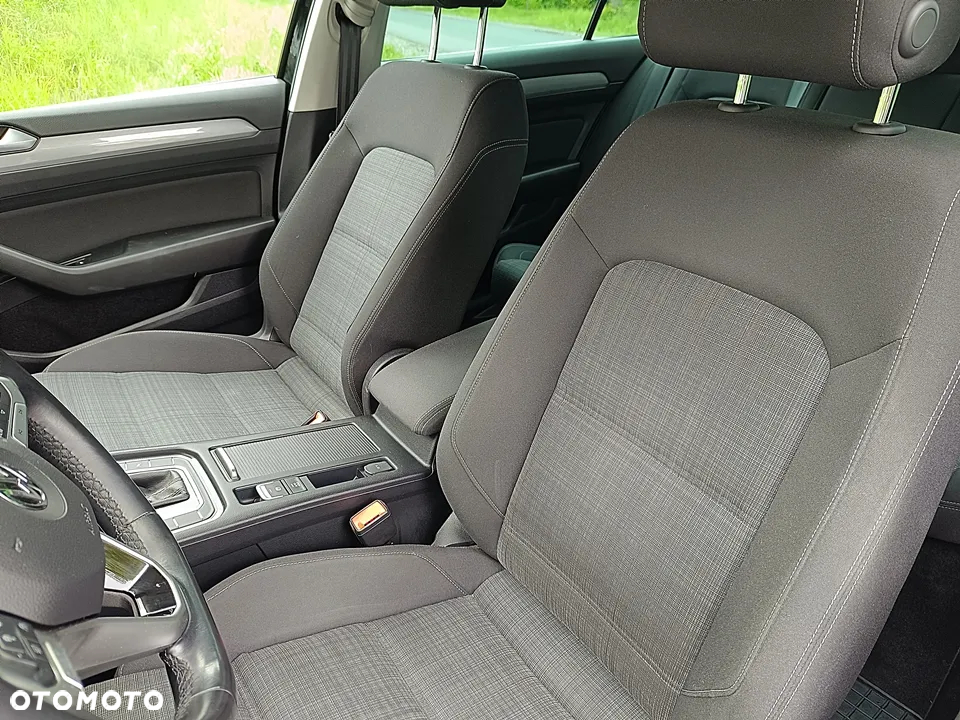 Volkswagen Passat 1.5 TSI EVO Business DSG - 30