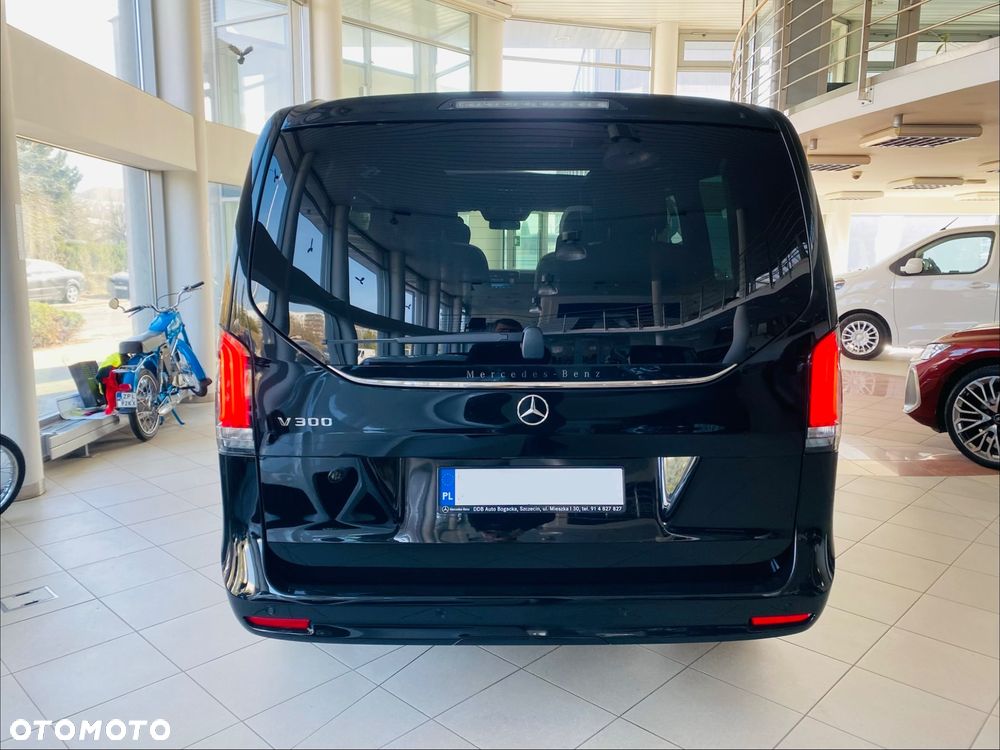 Mercedes-Benz Klasa V - 14
