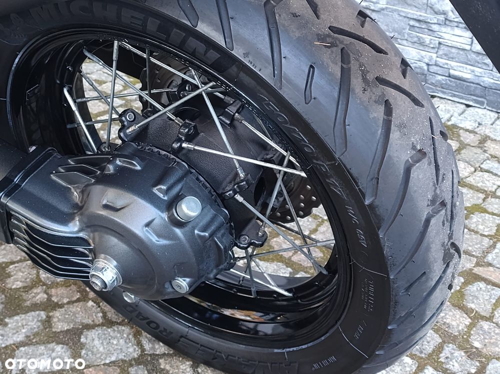 Yamaha Super Tenere - 28