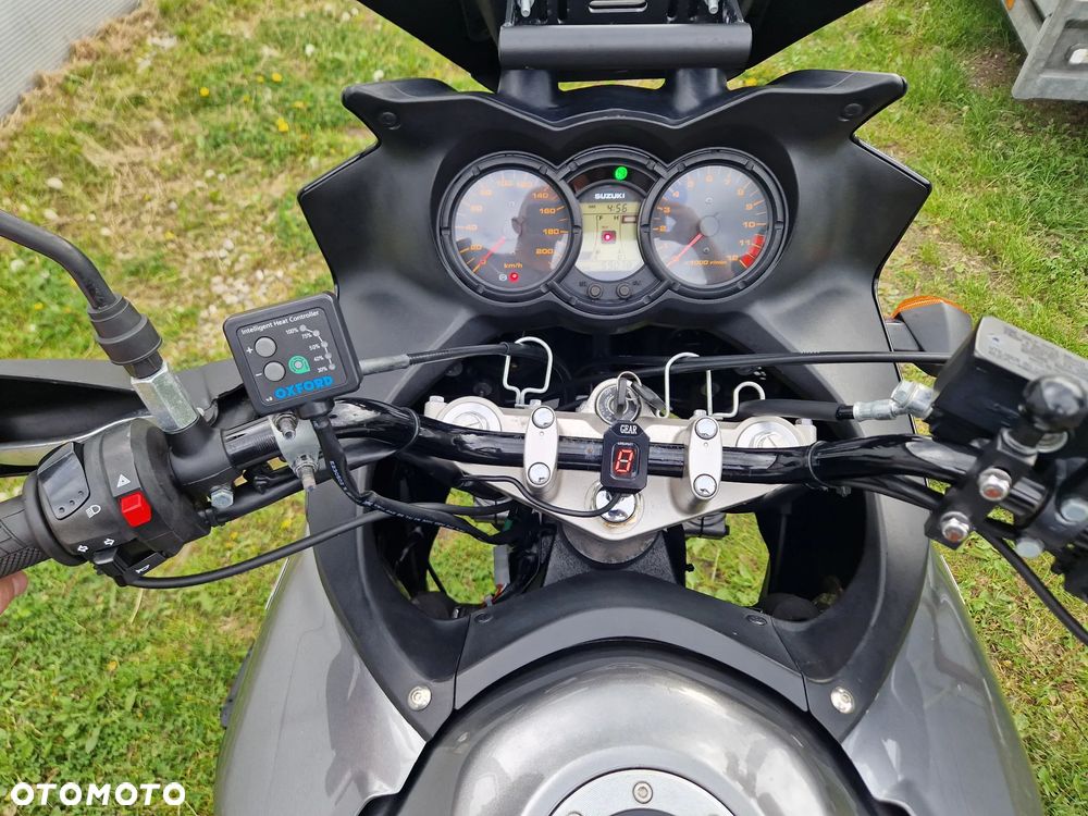 Suzuki V-STROM - 35