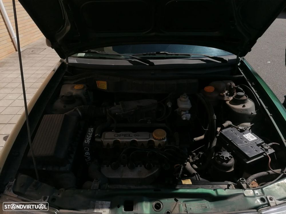 Opel Astra Caravan 1.4i Club - 9