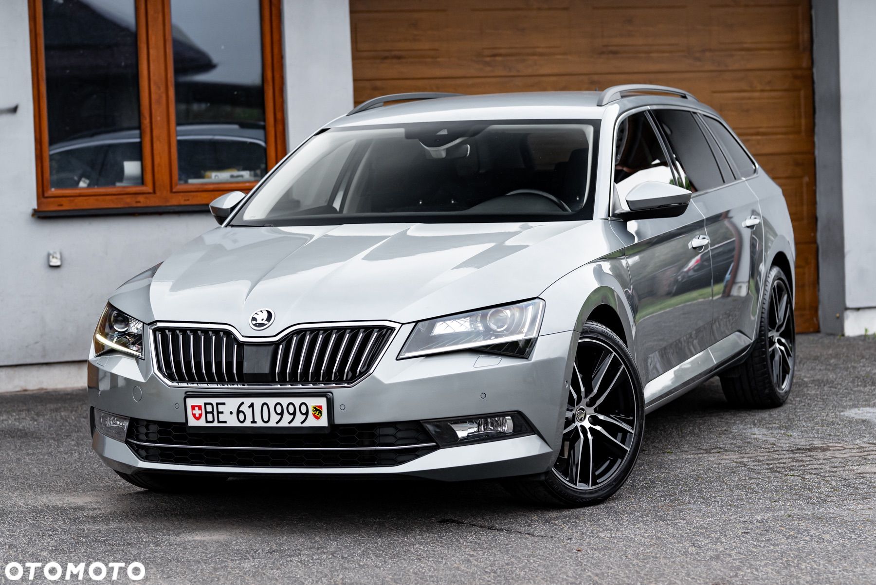 Skoda Superb Combi 2.0 TDI 4x4 DSG Ambition - 1