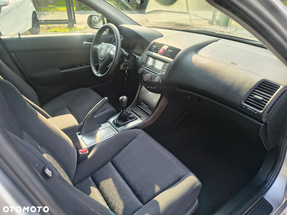 Honda Accord 2.0 i Sport - 21