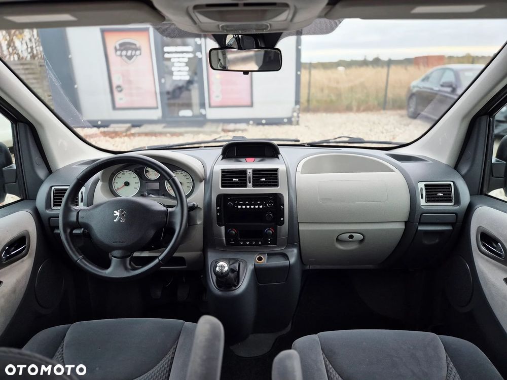 Peugeot Expert (8-Sitze) - 29
