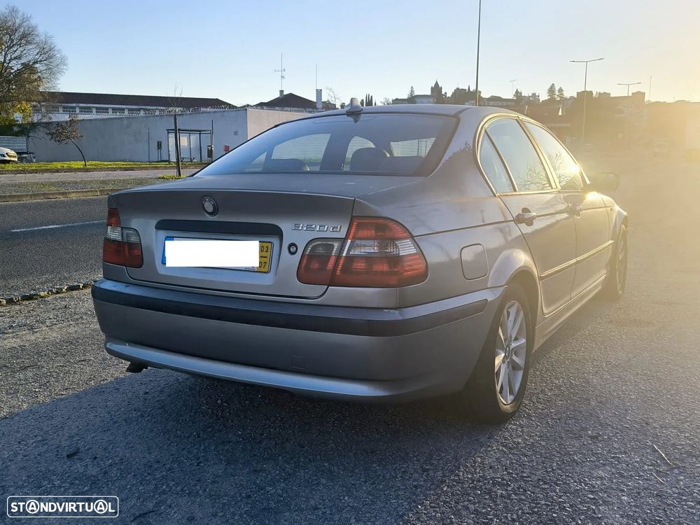 BMW 320 d 20 Anos Baviera - 4