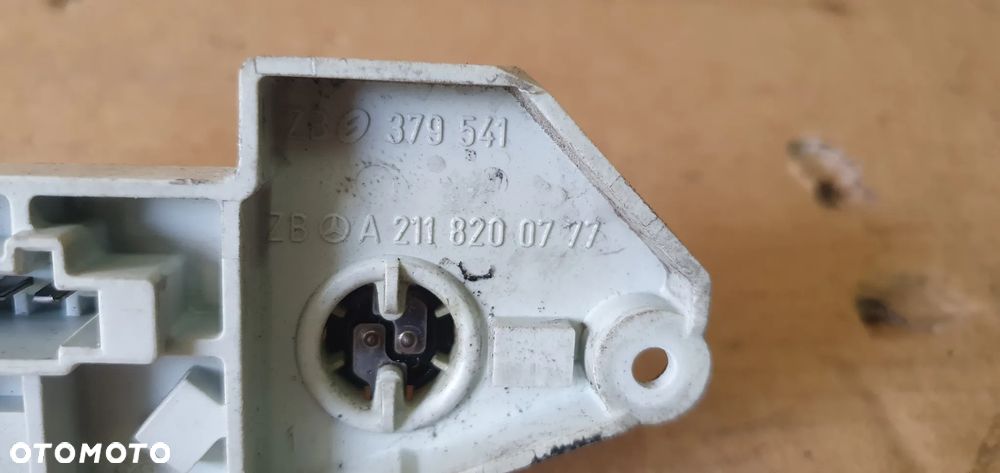 Wkład lampy lewy tył tylny Mercedes E-Klasa W211 Kombi A2118200777 - 5