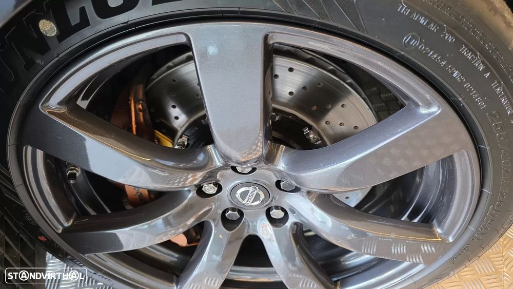 Nissan GT-R - 35
