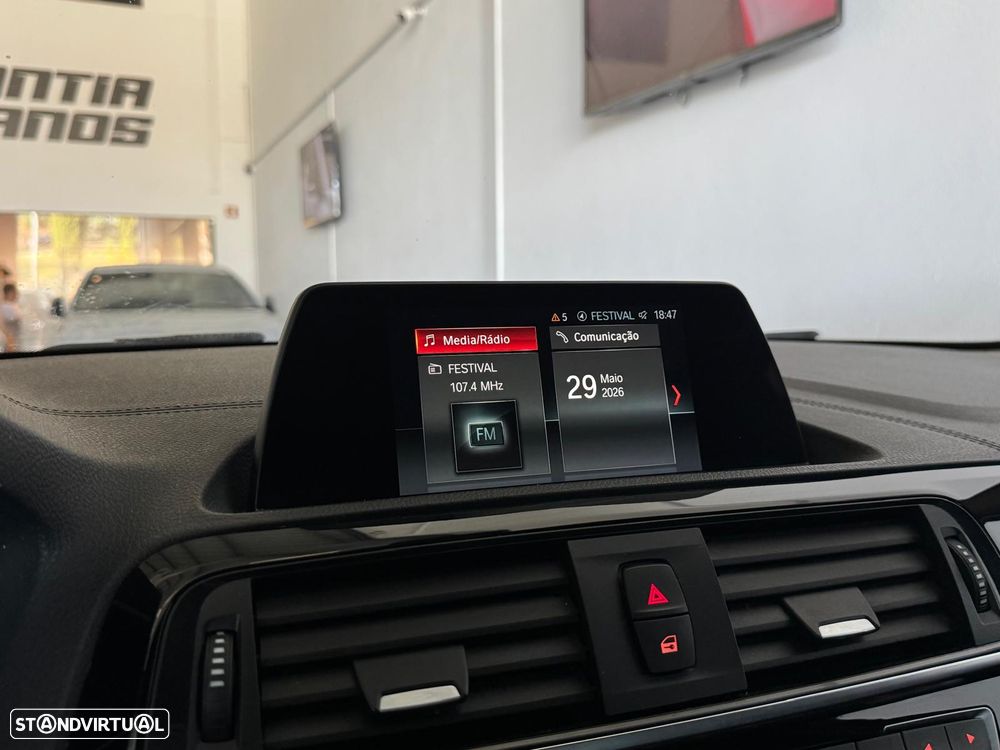 BMW 116 d Pack M - 21