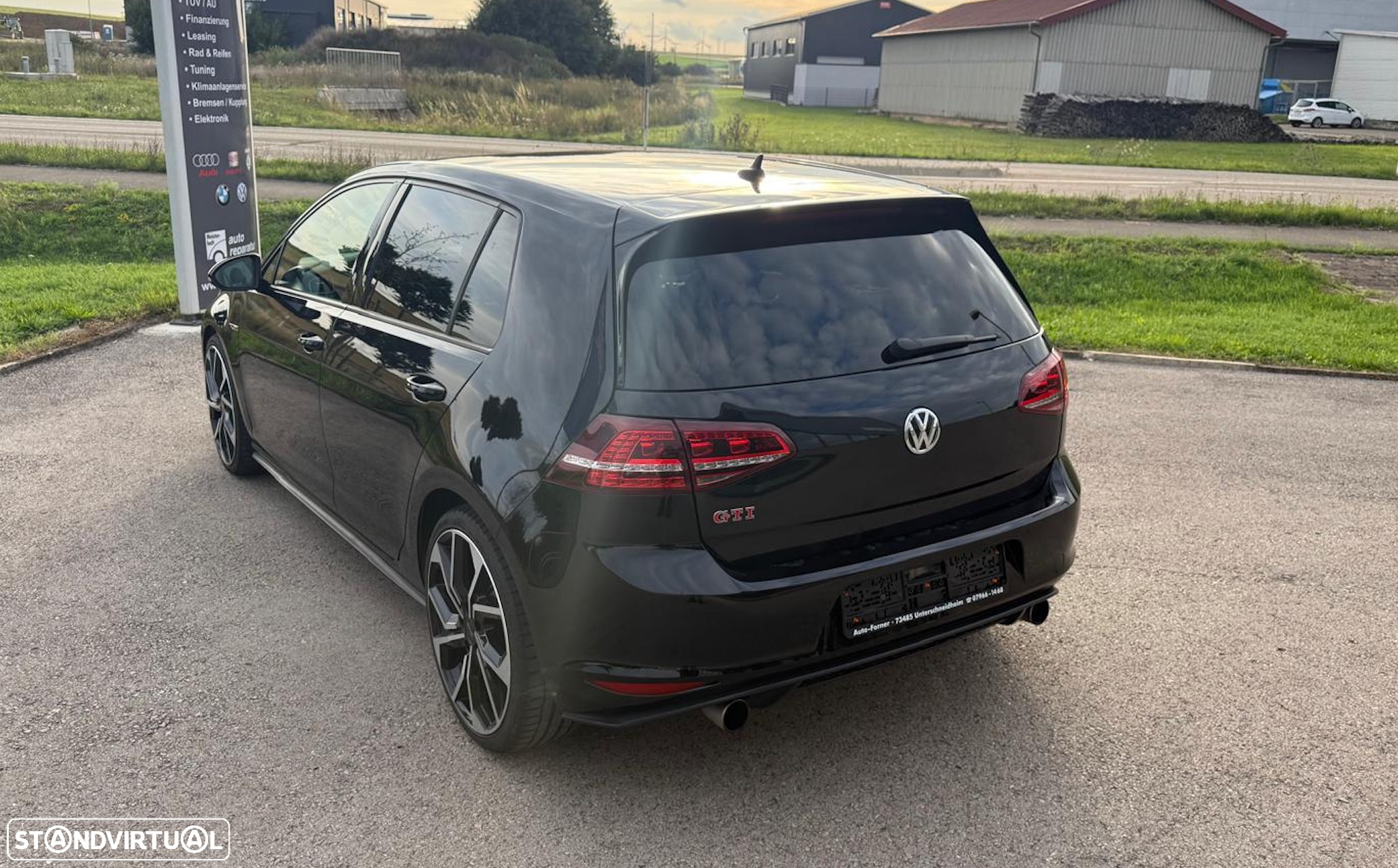 VW Golf 2.0 TSi GTi DSG Performance - 2