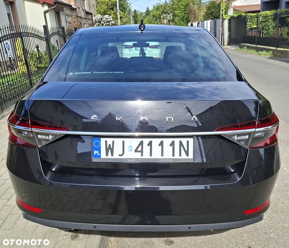 Skoda Superb 2.0 TSI L&K DSG - 6