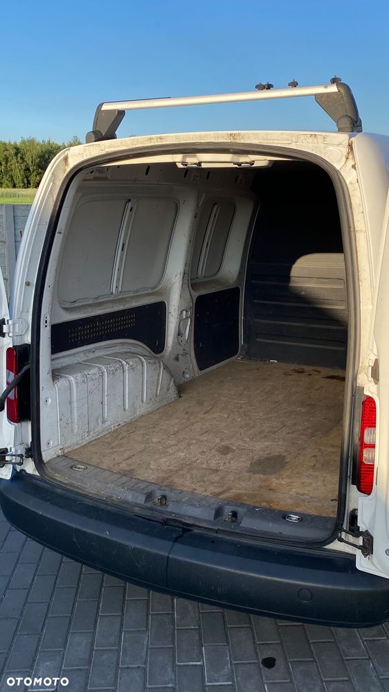 Volkswagen Caddy - 17