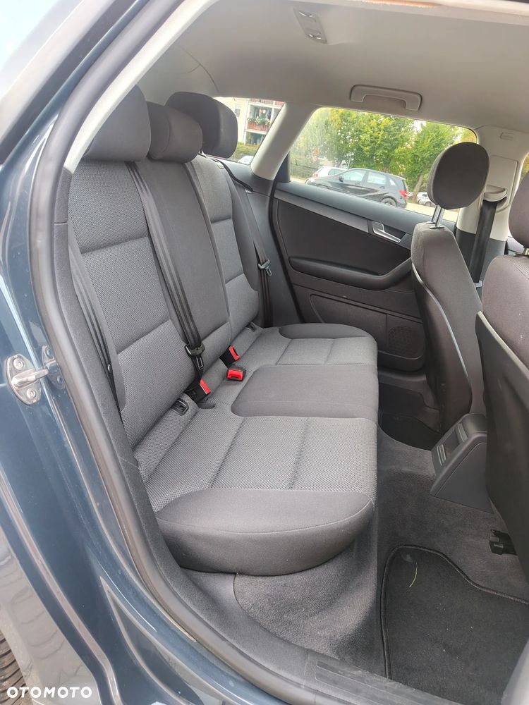 Audi A3 Sportback 1.6 Ambiente - 12