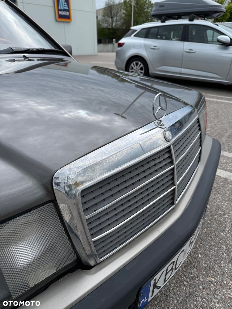 Mercedes-Benz W201 (190) - 9