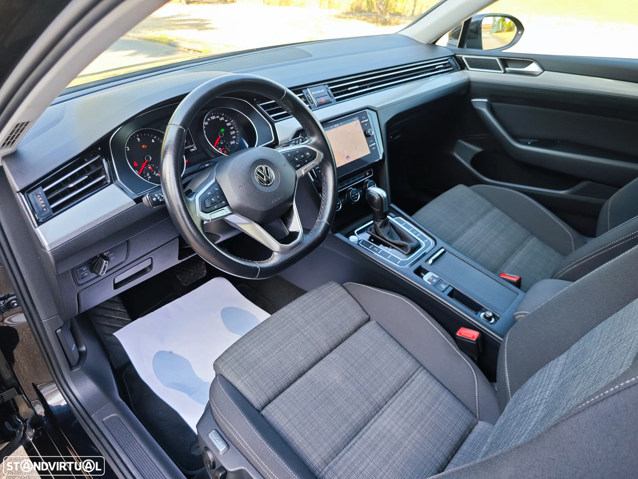 VW Passat Variant 2.0 TDi Business DSG - 6