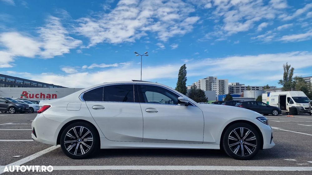 BMW Seria 3 320d xDrive AT MHEV - 4